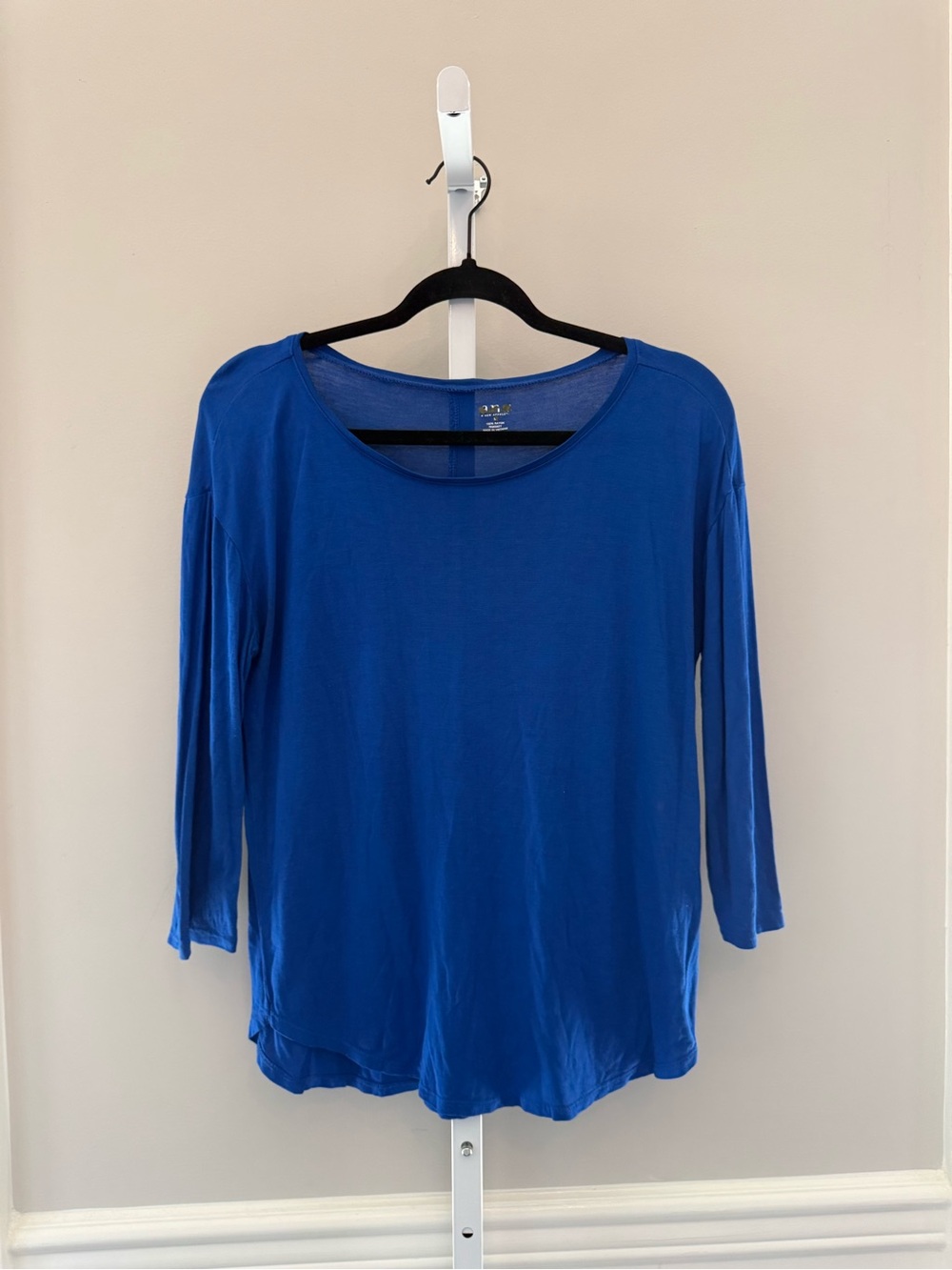 A.N.A. Royal Blue Scoop Neck 3/4 Sleeve Top Lightweight Medium